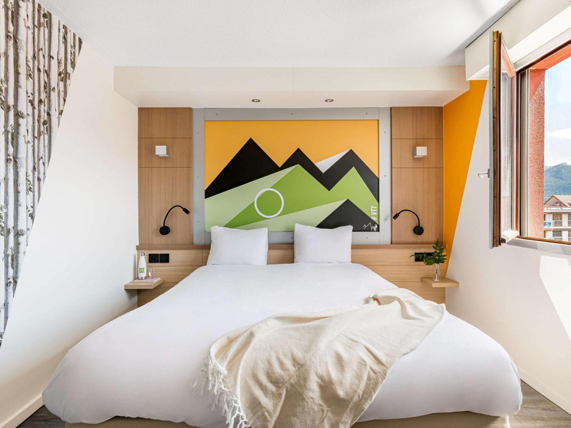 Hotel Ibis Styles Annecy Centre Gare Exteriér fotografie