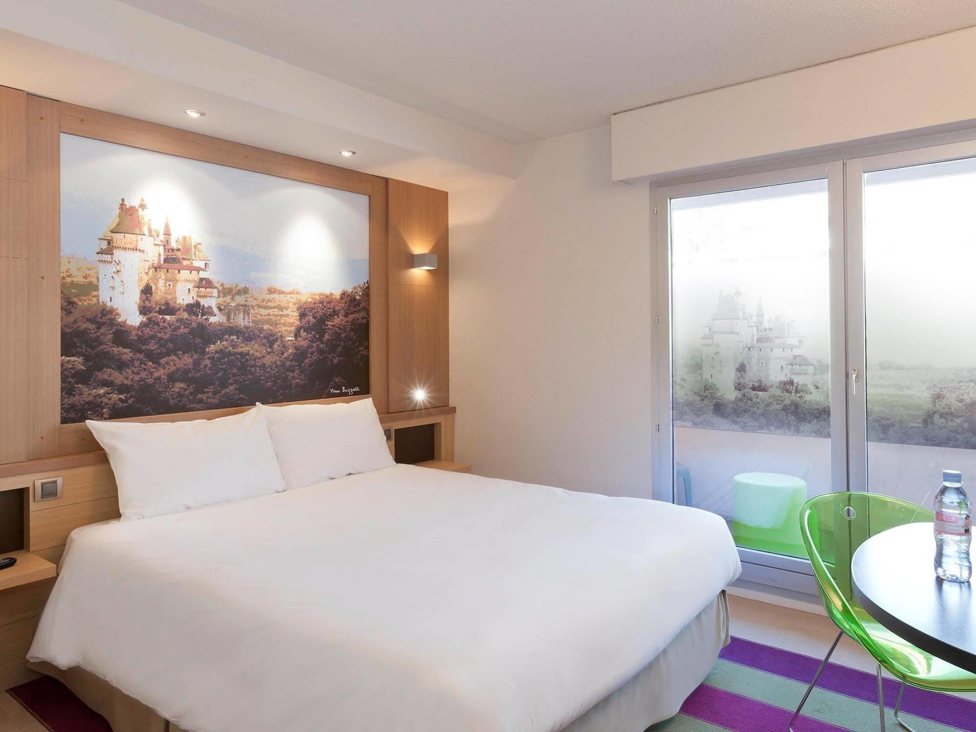 Hotel Ibis Styles Annecy Centre Gare Exteriér fotografie